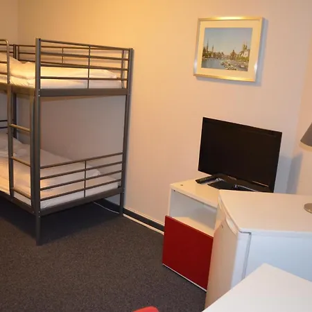 Primestay Apartmenthaus Altstetten Апарт-готель Цюрих