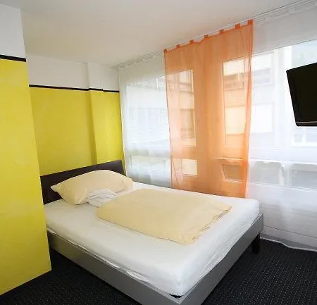 Primestay Apartmenthaus Altstetten Apart Otel *