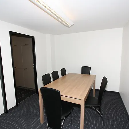 Primestay Apartmenthaus Altstetten Apart Otel Zürih